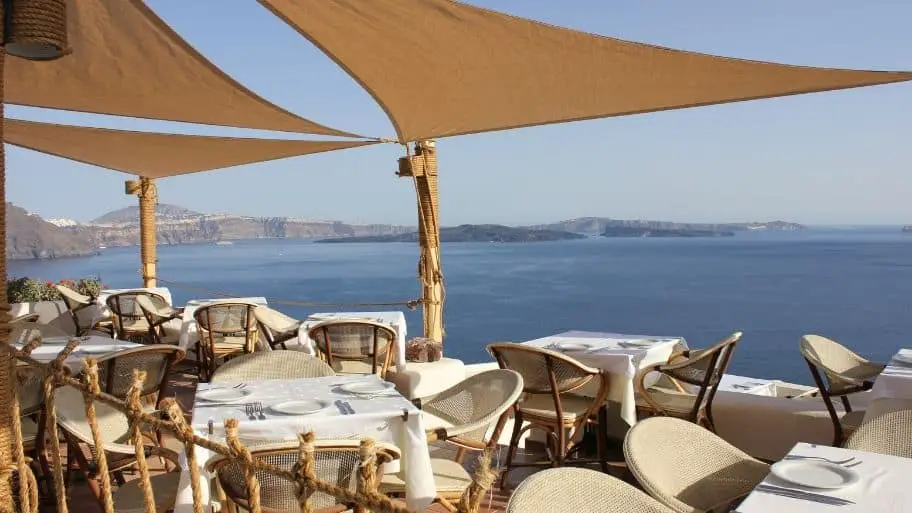 En restaurant i Oia Santorini